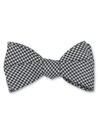 Black/White Houndstooth Bow Tie - B1298